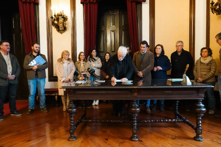 CM de Coimbra vai requalificar espaço para paragem dos operadores de serviços expresso junto à Casa do Sal (3)