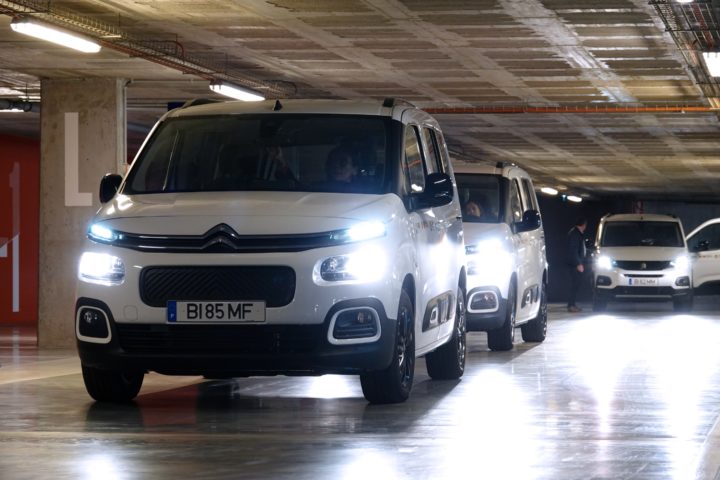 Cerimónia de Entrega de Veículos Elétricos 16 (Personalizar)