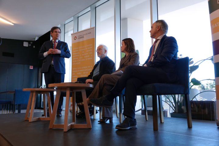 Cerimónia de Entrega de Veículos Elétricos 5 (Personalizar)