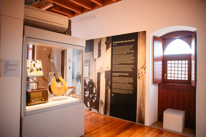 Núcleo da Guitarra e do Fado de Coimbra Torre de Anto