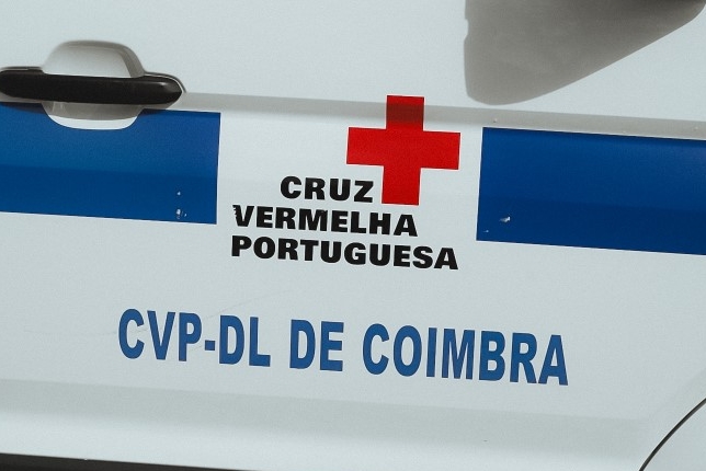 CM de Coimbra estabelece protocolo com a Cruz Vermelha para agilizar apoios urgentes no valor de 250 mil euros