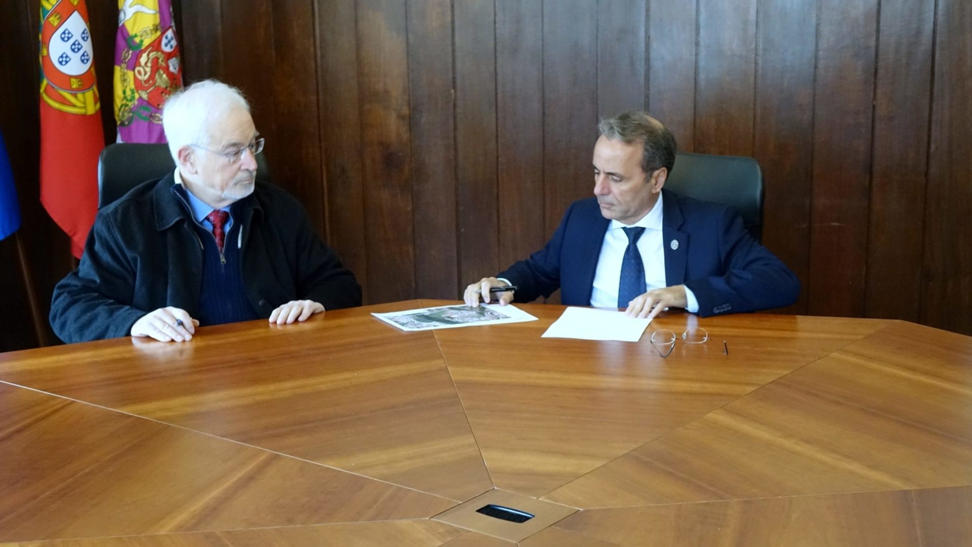 CM de Coimbra formaliza escritura de cedência de terreno junto ao Exploratório para Universidade construir creche