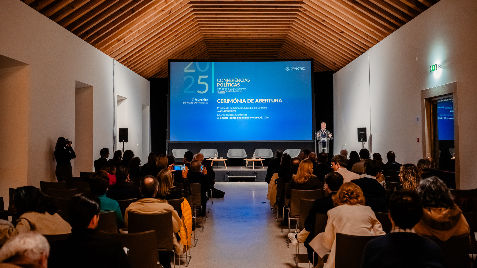 Conferências Políticas assinalaram 50 anos da Assembleia Constituinte