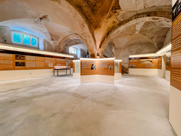 Exposição Judeus de Coimbra - Patio da Inquisição