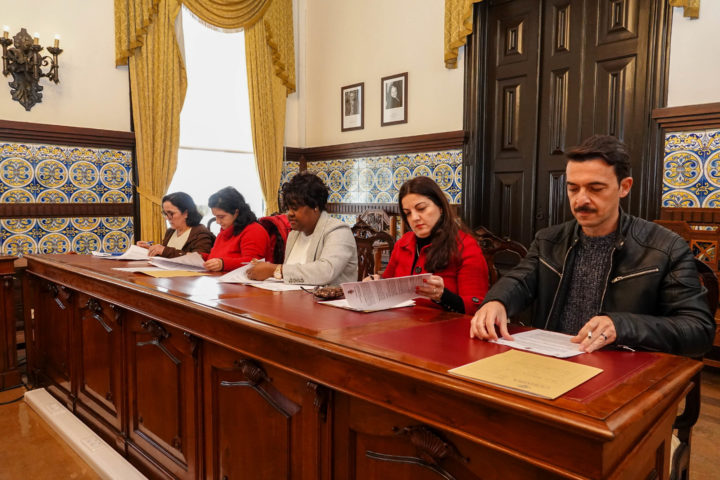 Assinatura Contratos AO e TS (8)