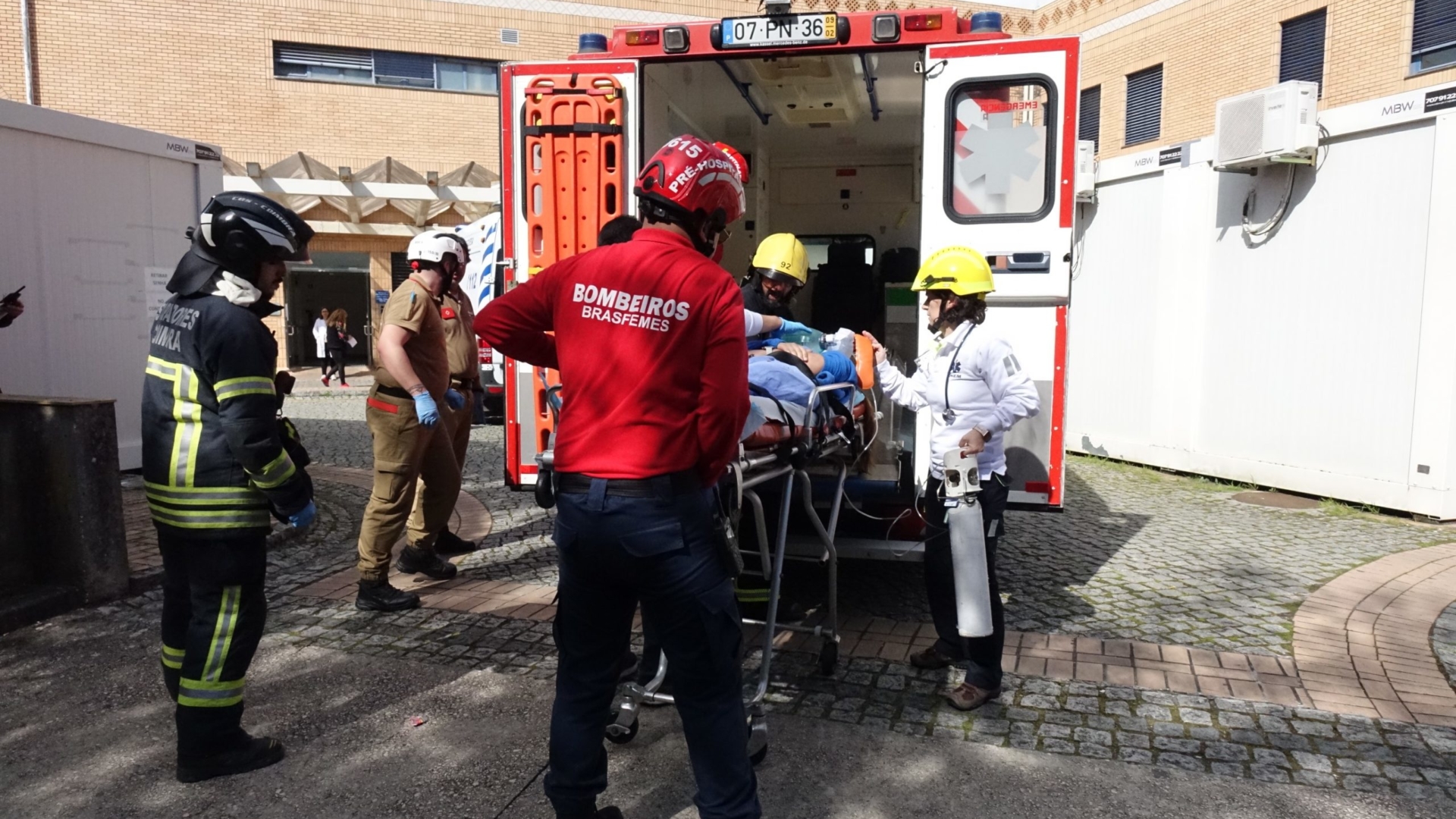 Simulacro de incêndio nos HUC mobiliza e avalia meios de emergência