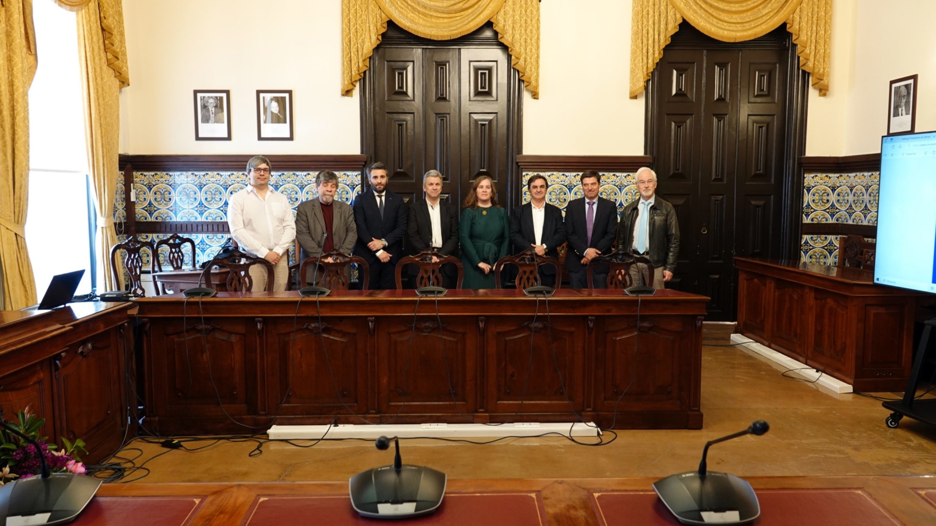 CM de Coimbra lança catálogo digital com biografias dos seus presidentes desde 1834