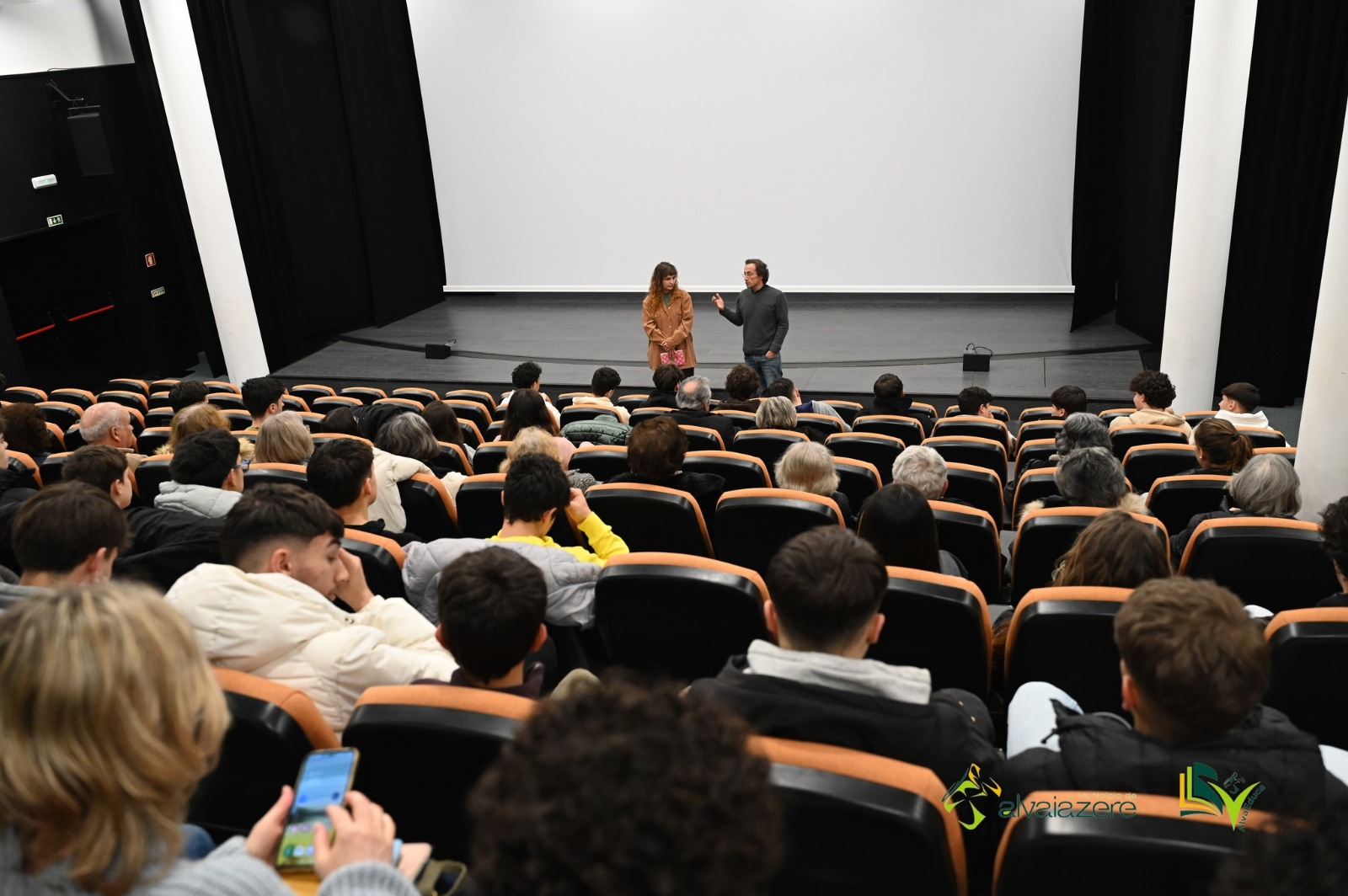 Filme sobre a Revolução dos Cravos percorre escolas e bibliotecas