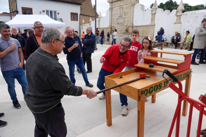 Inauguração Largo Terreiro da Fonte (100)