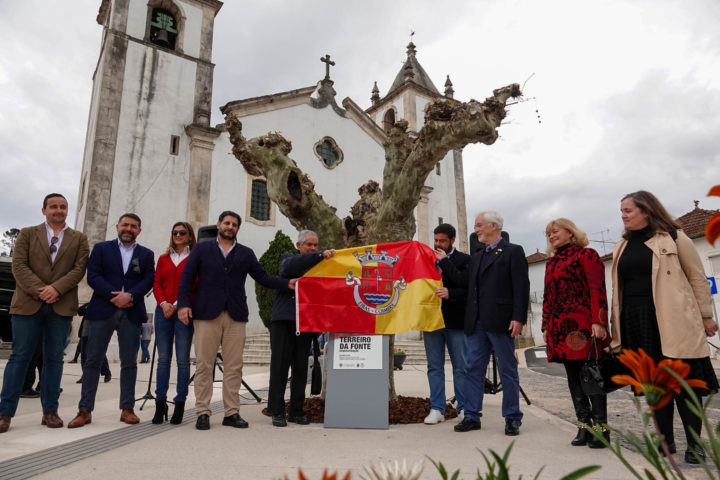Inauguração Largo Terreiro da Fonte (57)