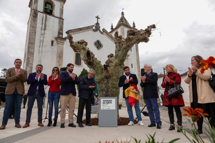 Inauguração Largo Terreiro da Fonte (59)
