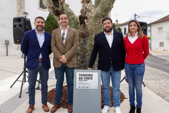 Inauguração Largo Terreiro da Fonte (91)