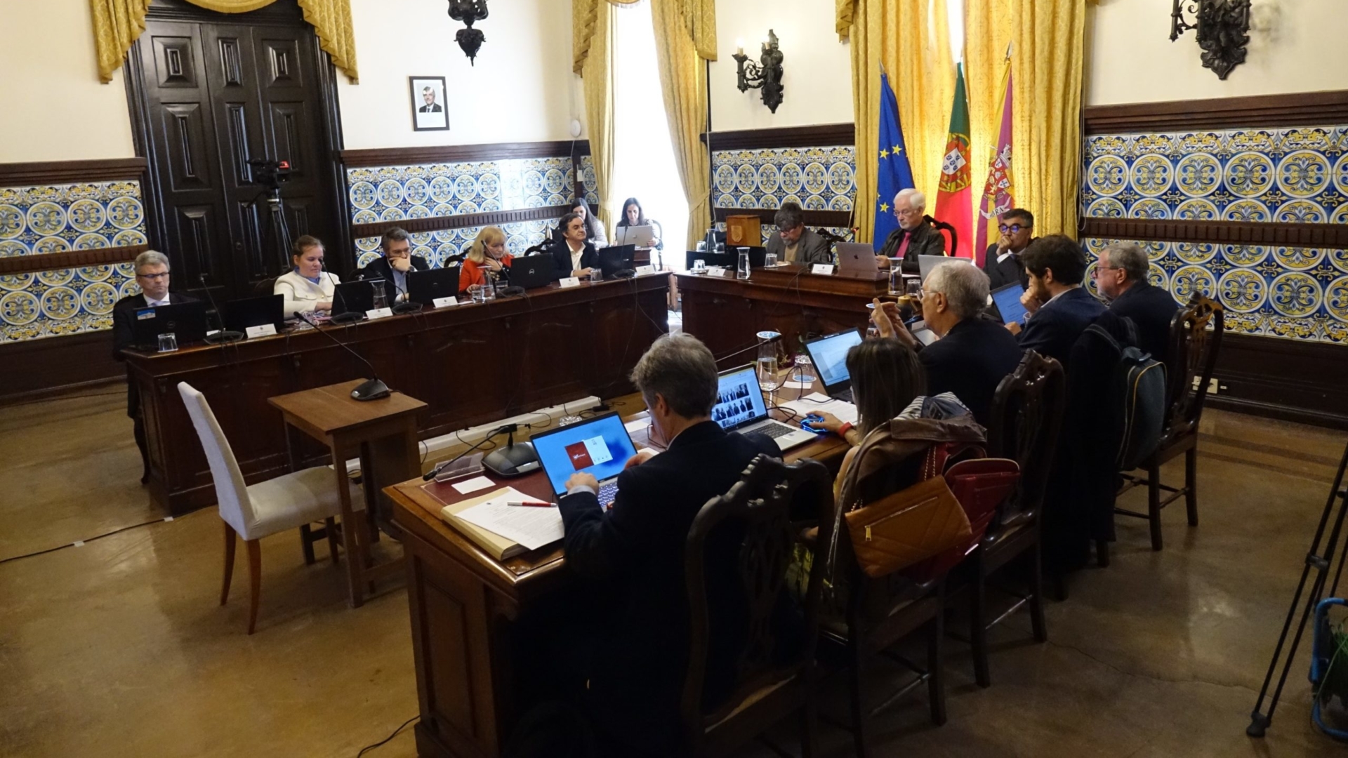 CM de Coimbra apresenta contas com resultados positivos de 8,7 M€