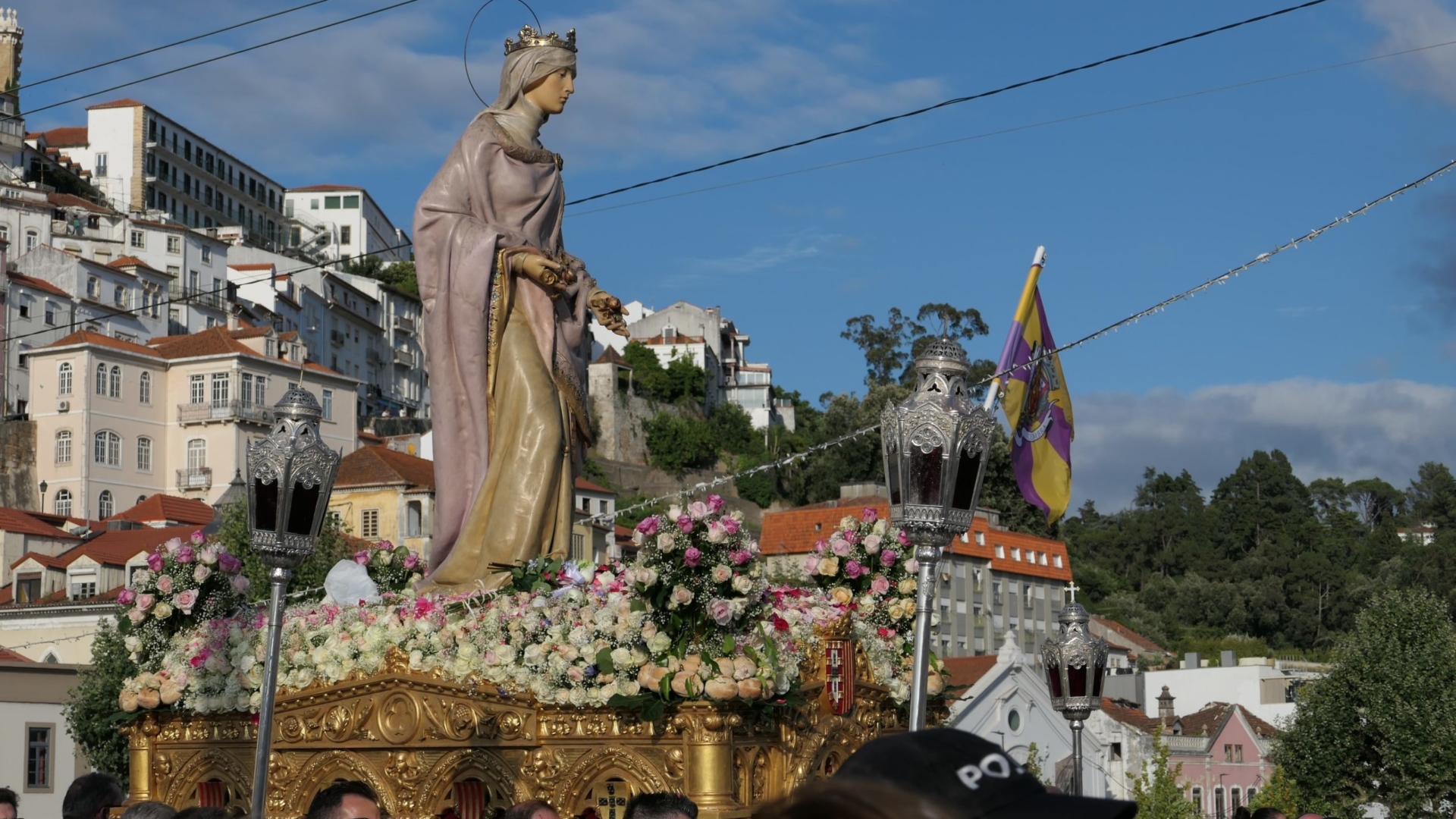 Rotary Clube de Coimbra Olivais oferece roseiral à cidade em homenagem à Rainha Santa Isabel