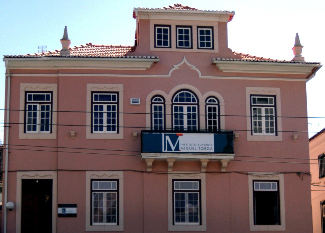 Instituto Superior Miguel Torga abre inscrições para cursos breves dirigidos a profissionais da região