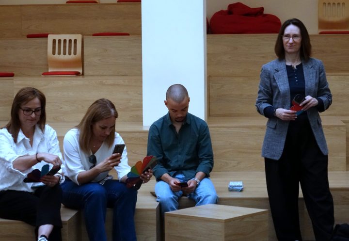 Ação de acesso raparigas ao universo digital (2)