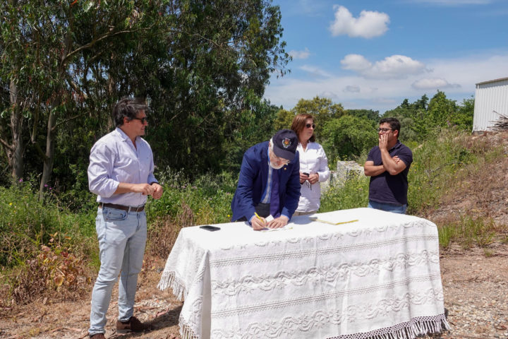 Consignação - Rua da Fonte do Calvo (43)