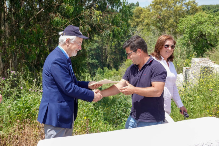 Consignação - Rua da Fonte do Calvo (45)