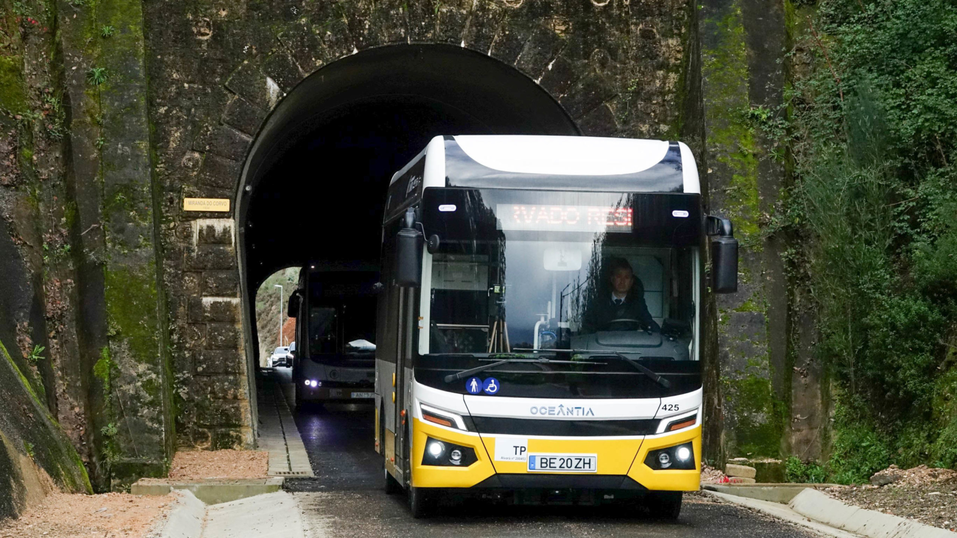 Canal do Metrobus aberto a autocarros no dia dos Guns N’ Roses em Coimbra