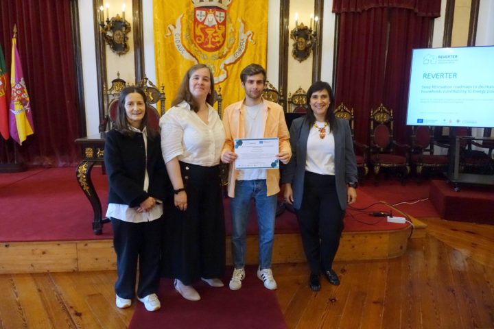 Entrega de Certificados Reverter (15)