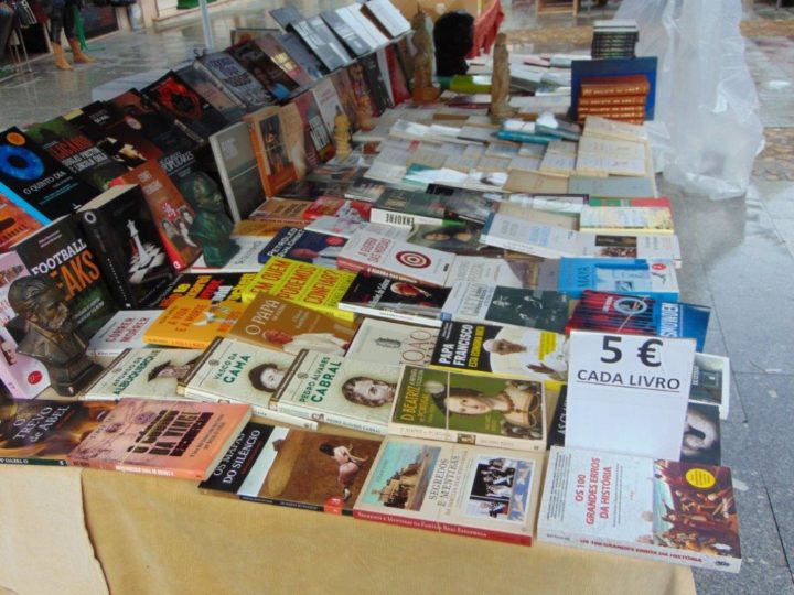 Feira de Velharias anima Praça do Comércio no próximo sábado (1)