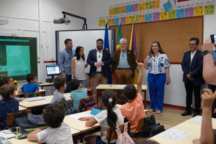 Consignação da obra da escola de Eiras 5 (Personalizar)