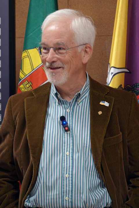 Consignação da obra da escola de Eiras Vertical 4 (Personalizar)