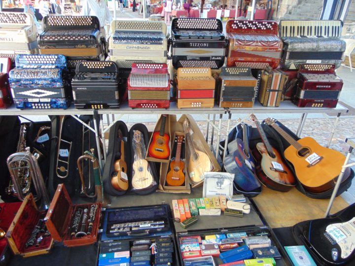 Feira de Velharias_maio (1)