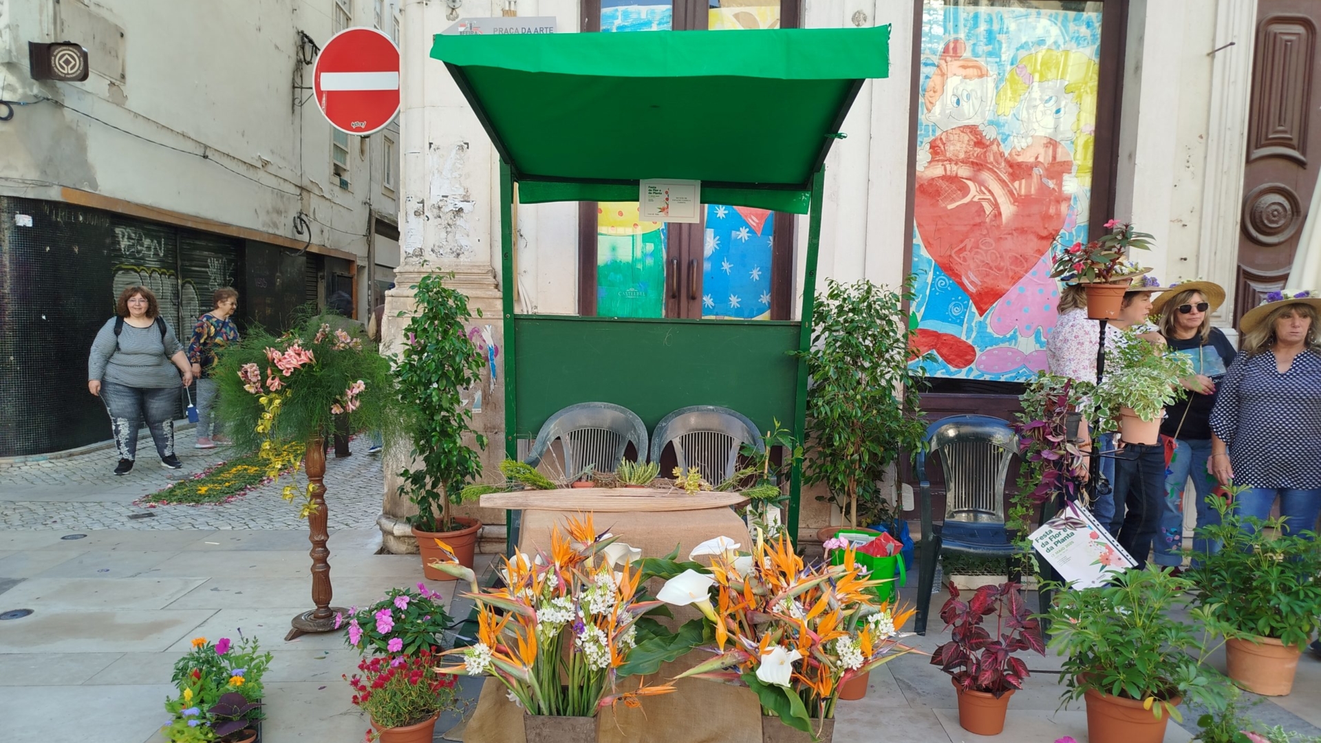 Intervenções de manutenção e requalificação do espaço público em maio