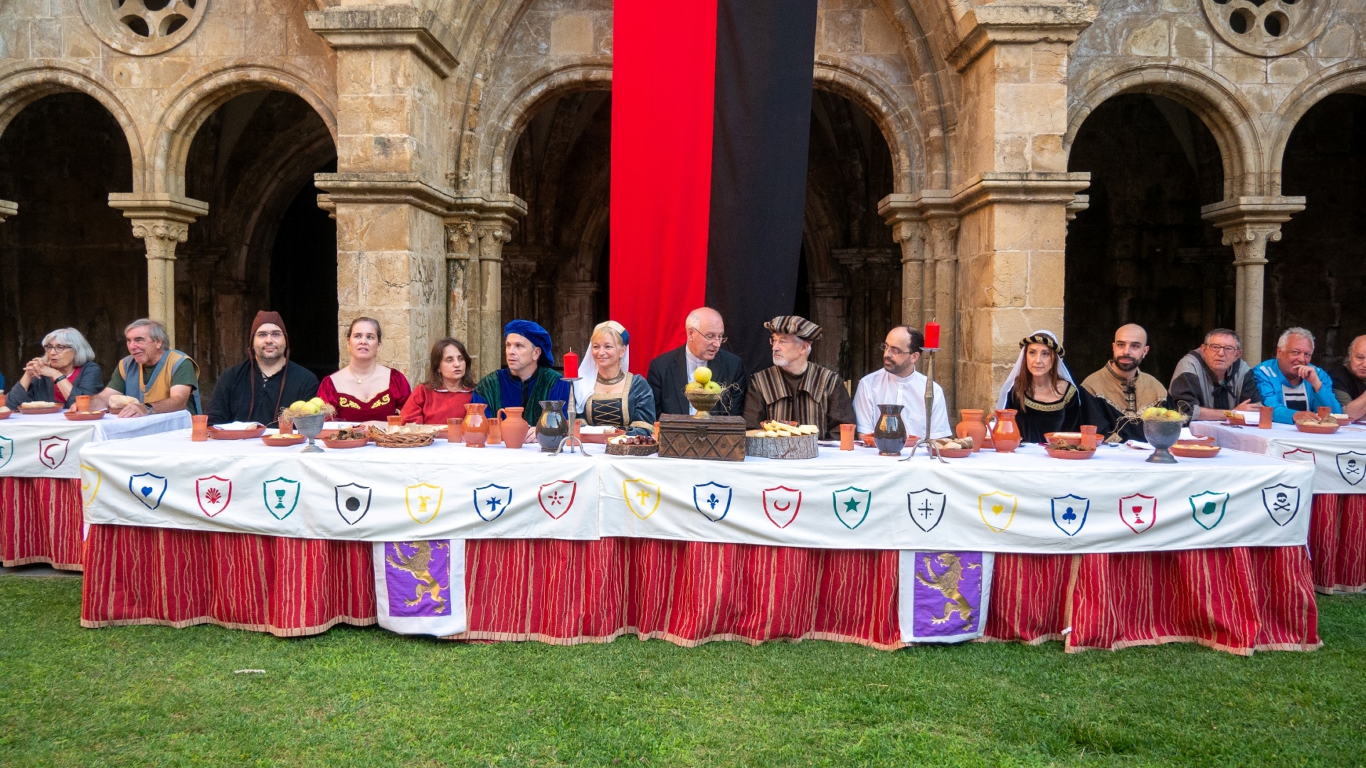 Inscrições abertas para a Ceia Medieval nos claustros da Sé Velha a 18 de julho