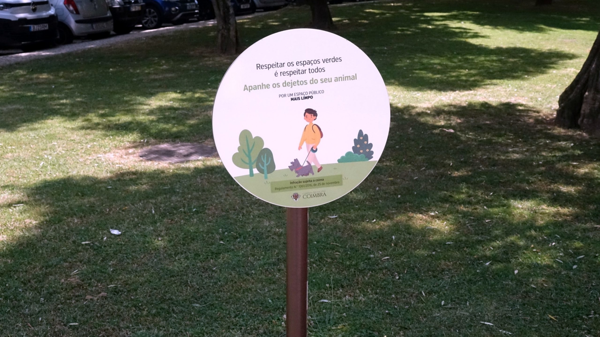 CM de Coimbra tem em curso campanha para recolha de dejetos de animais nos espaços verdes
