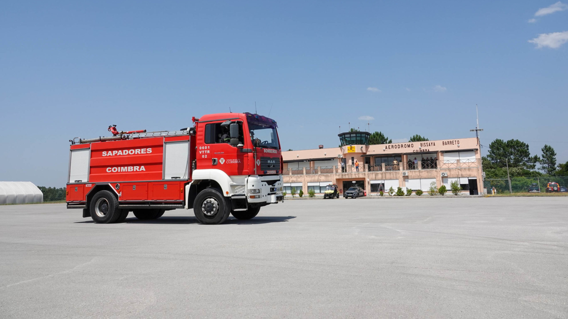 Bombeiros sapadores e voluntários testaram plano de emergência do Aeródromo Municipal Bissaya Barreto
