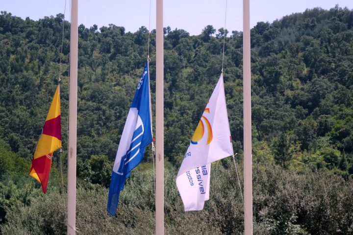 Bandeira azul - Rebolim (3)