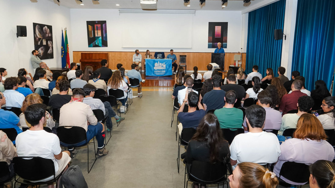 CM de Coimbra apoia mais 4 iniciativas de associativismo juvenil com 4.500 euros