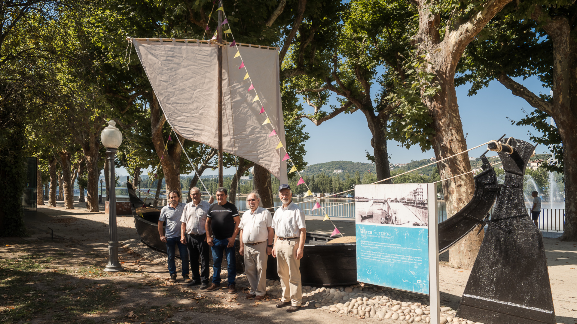 Nova barca serrana do Mondego junto à Estação Elevatória de Coimbra