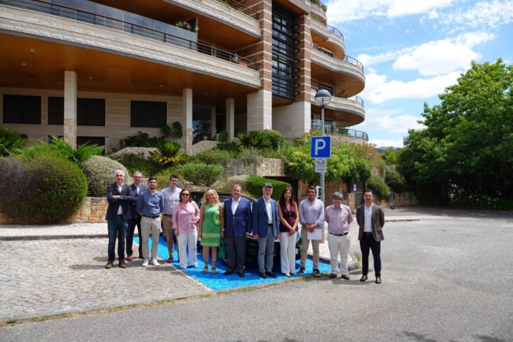 Visita aos postos de Carregamento de Veículos Elétricos 1 (Personalizar)