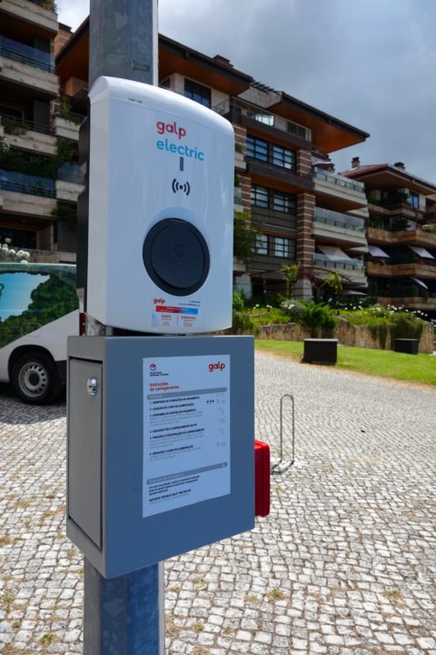 Visita aos postos de Carregamento de Veículos Elétricos Vertical 5 (Personalizar)