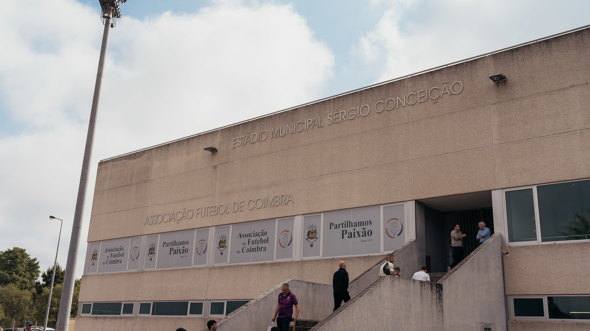 Aprovado contrato de desenvolvimento desportivo entre Município e AFC para utilização do Estádio Municipal Sérgio Conceição