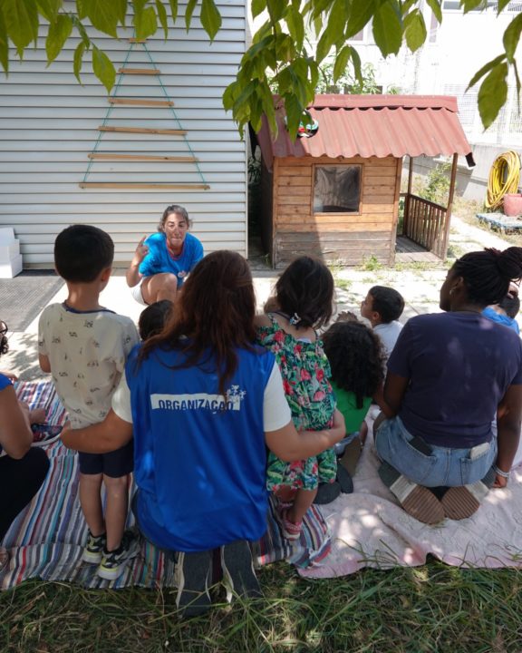 programa municipal de férias escolares de verão VERTICAL 4X5 9 (Personalizar)
