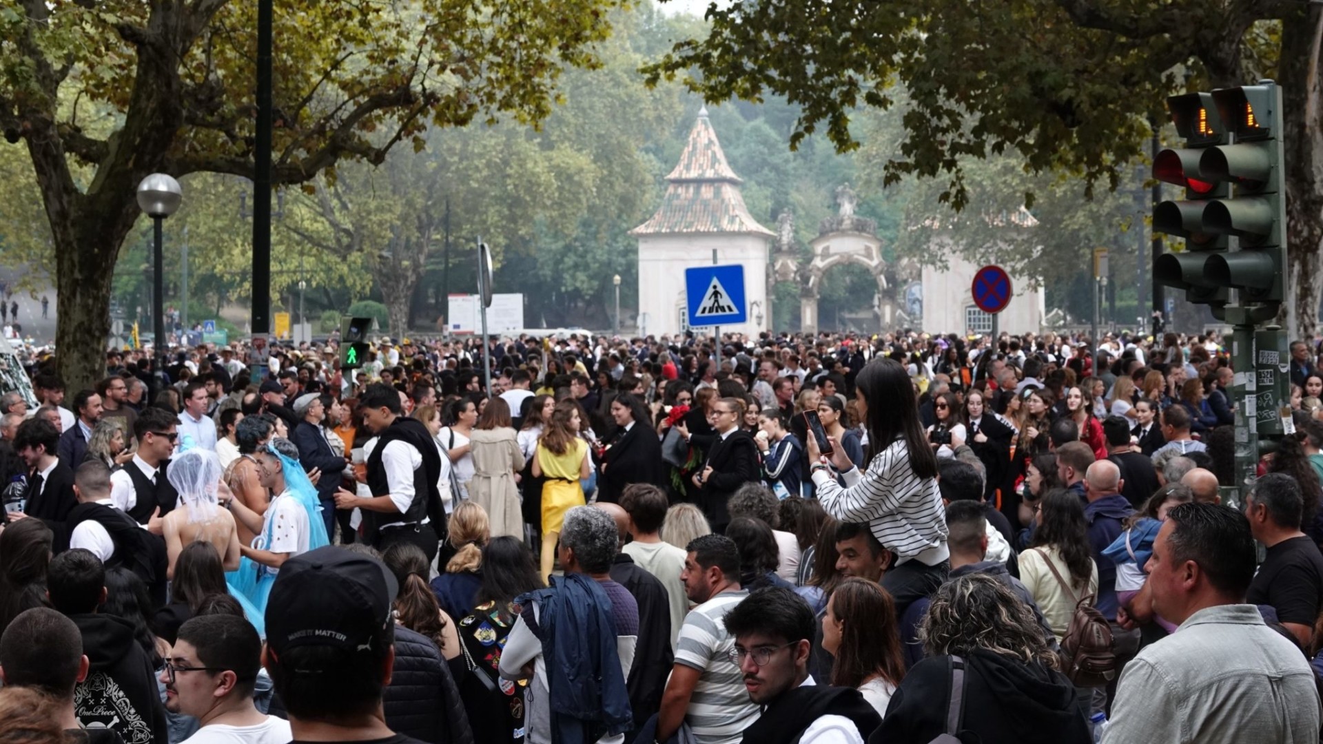 Serenata e Cortejo da Latada | Condicionamentos de trânsito e alterações à rede dos SMTUC