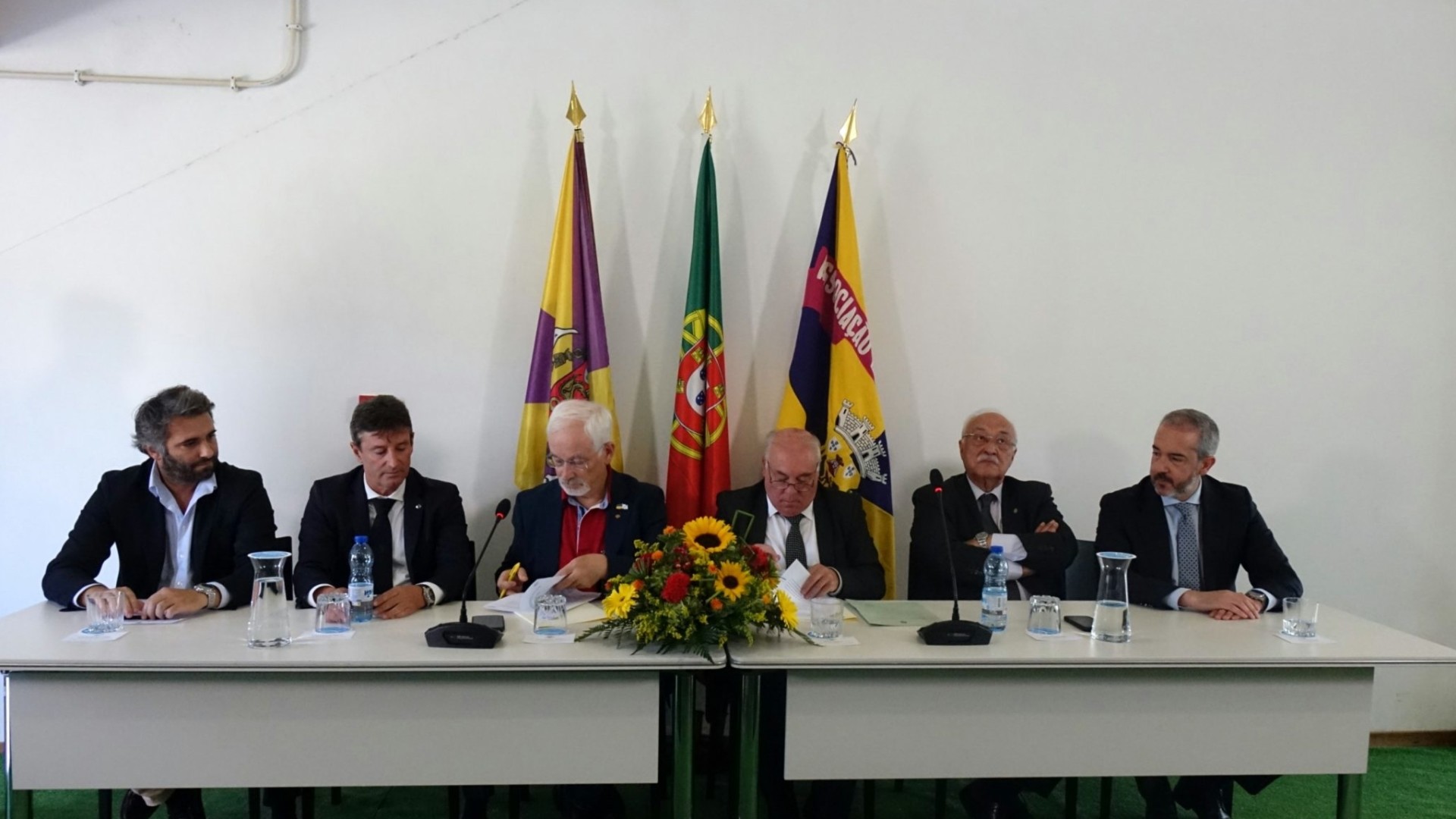 Associação de Futebol de Coimbra passa a gerir Estádio Municipal Sérgio Conceição em Taveiro