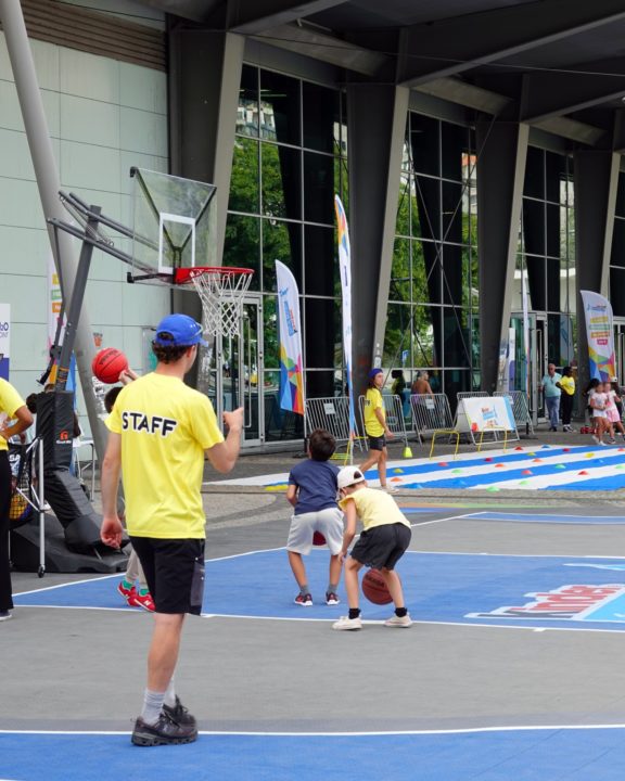 KINDER JOY OF MOVING EXPERIENCE JPS Vertical 4x5 8 (Personalizar)