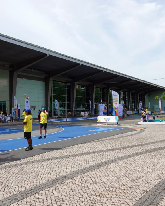 KINDER JOY OF MOVING EXPERIENCE JPS Vertical 4x5 9 (Personalizar)