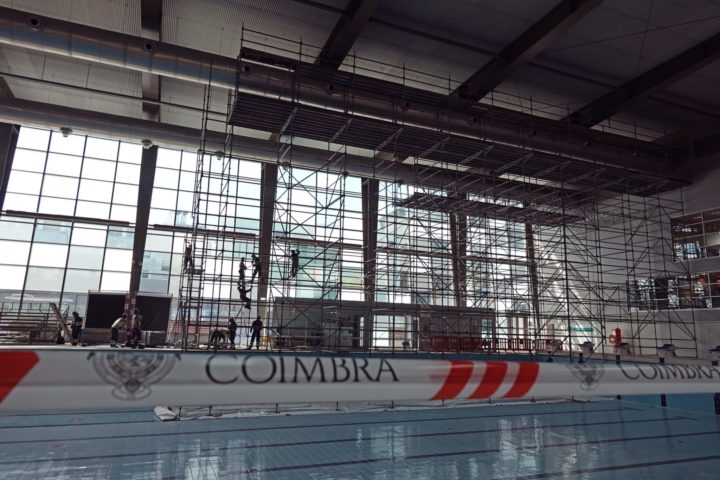 Novo Sistema AVAC Centro Olímpico de Piscinas Municipais 3 (Personalizar)