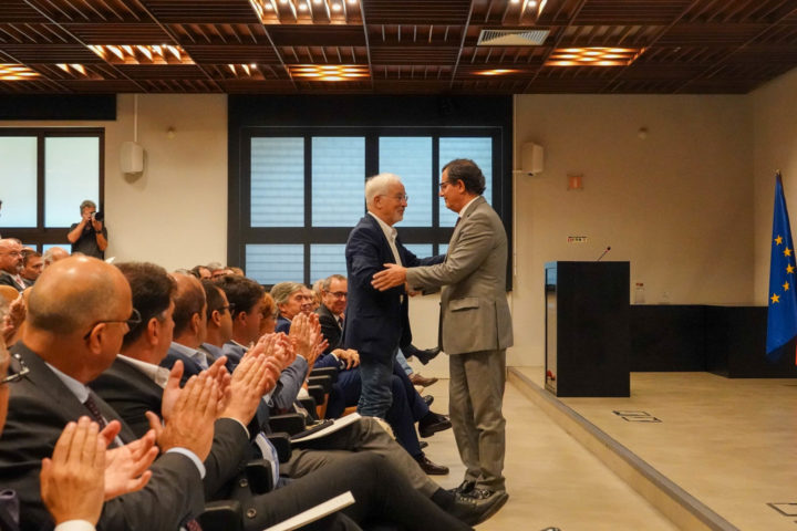 Sessão de Apresentação e Assinatura de Contratos (57)