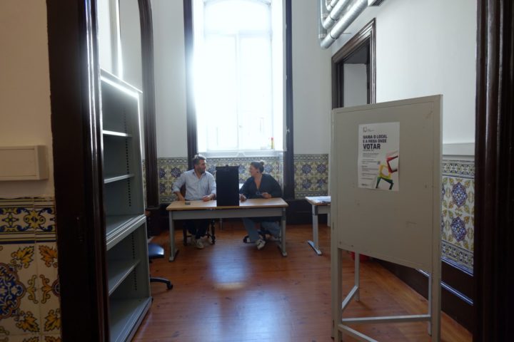 352 eleitores votaram antecipadamente em Coimbra para as eleições autárquicas (1)