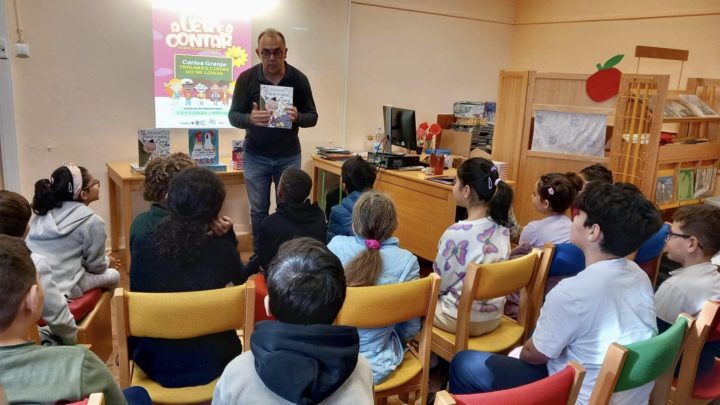 Programa “A Ler e a Contar na Biblioteca Escolar” leva escritor João Manuel Ribeiro às escolas (1)