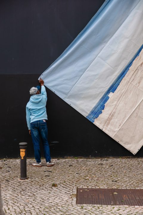 Obra de Isabel Simões é a proposta de outubro do “Outdoor’ 25” na fachada do Convento São Francisco (2)
