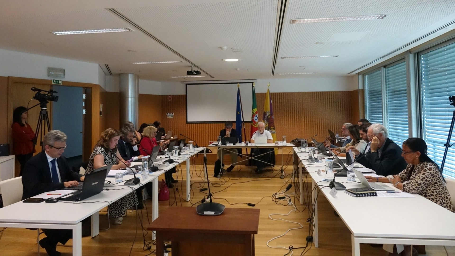 CM de Coimbra vende lote no Parque Empresarial de Eiras à Lado Renovado Construções