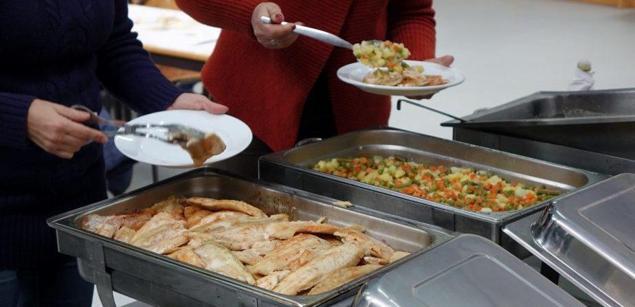 Brasfemes mantém confeção local de refeições escolares com reforço de verbas municipais